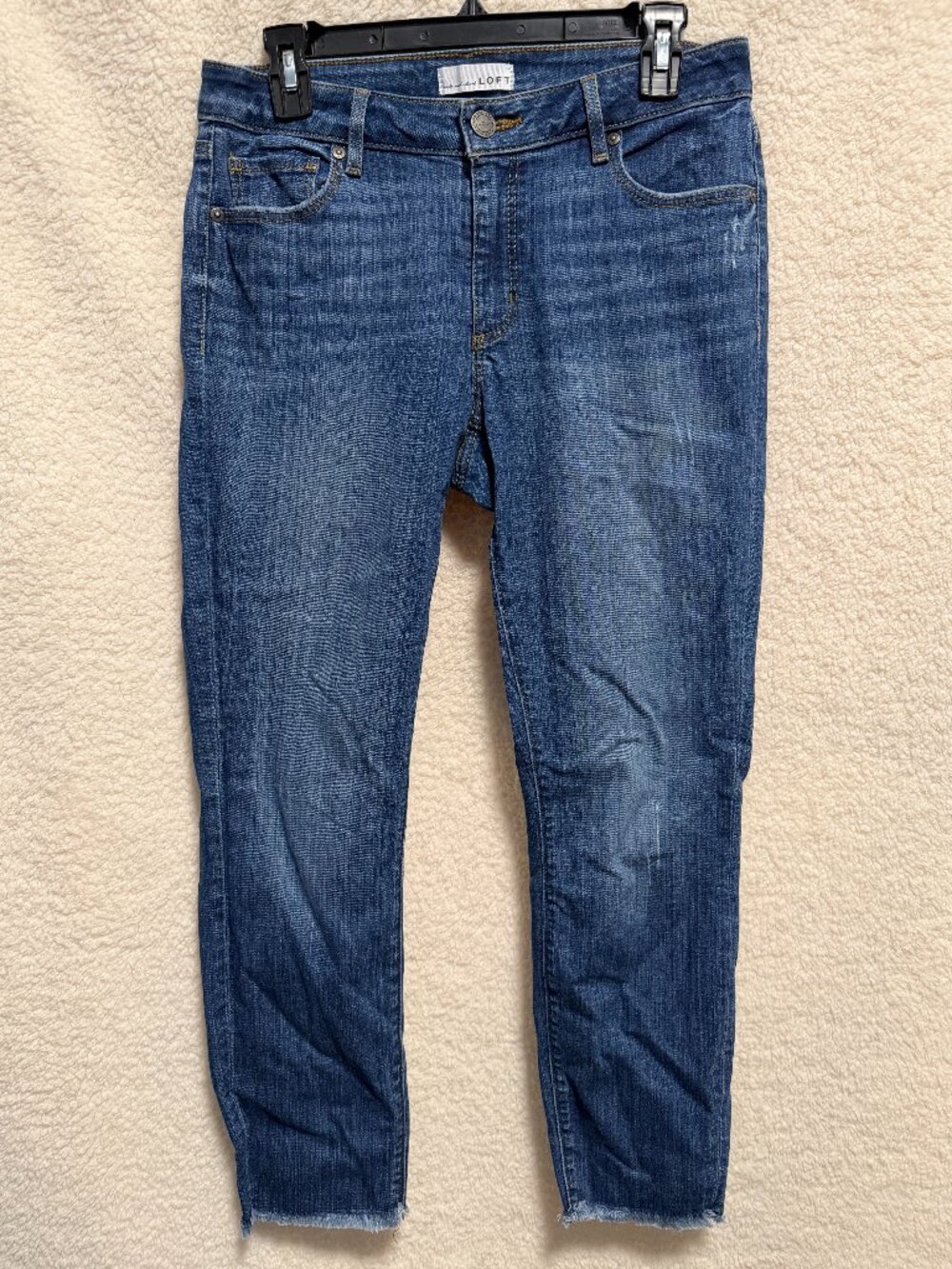 LOFT Skinny Ankle Crop Jeans Whiskered Raw Hem Denim Size 6 / 28 EUC